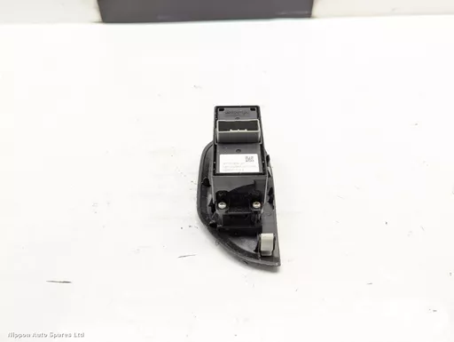 ac063cf7-7375-49b3-8d64-86335e5619bd.jpeg?