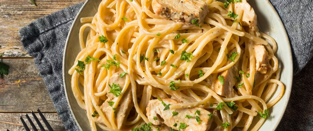 Air Fryer Chicken Alfredo Pasta