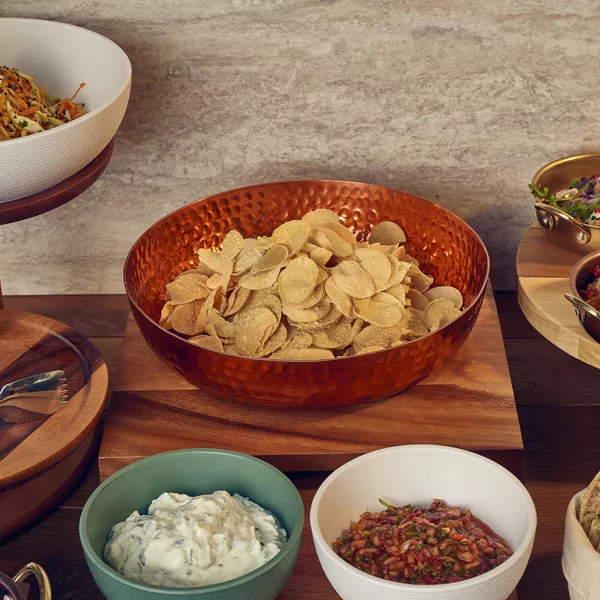 SHARING BUCKETS AND PLATTERS