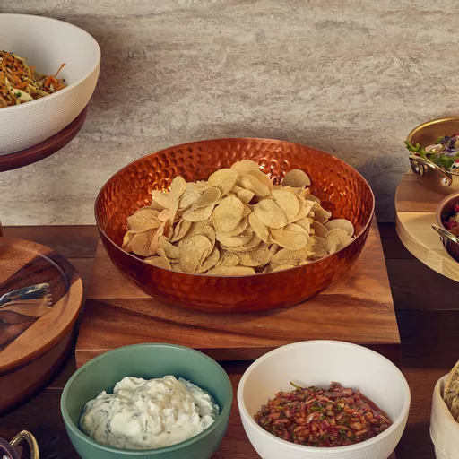 SHARING BUCKETS AND PLATTERS