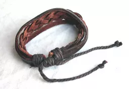 vk_123_newbracelet700.jpg