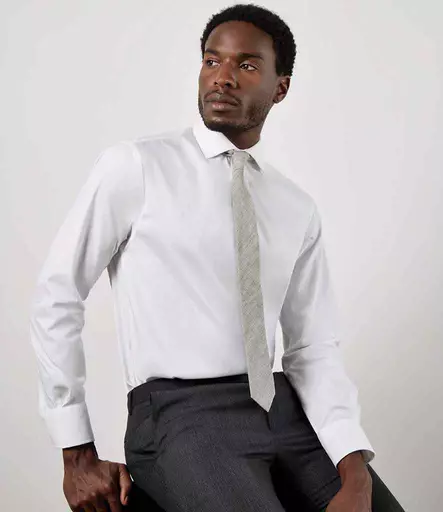 K118%20WHI%20MODEL%201%20HERO.jpg?