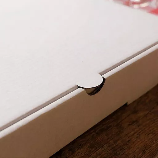 10_ Pizza Box White_0000s_0000_CATER001028.jpg