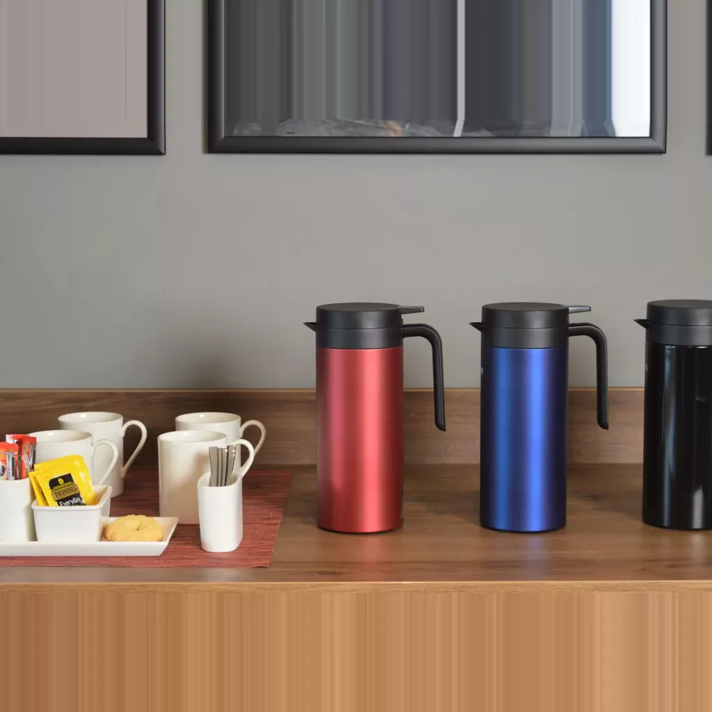 VACUUM JUGS