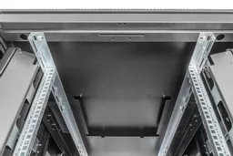 7cVSS19lgUuytxKPaira9Q.c-r.jpg?