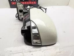 25e0ff06-0e0e-47a0-aa4f-ecc0655c3cef.jpeg?