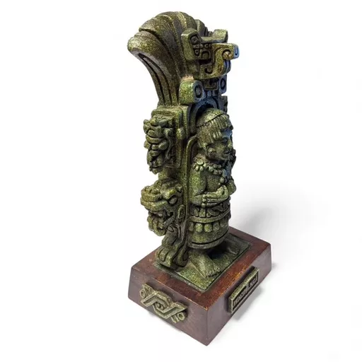 Prinicipe Maya Figurine 1.jpg
