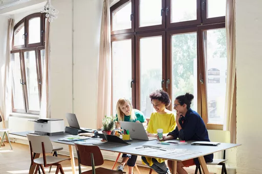 epGiJvpJv02s02plUs2z4Q.c-r.jpg?