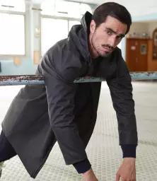 03174%20DBK%20MODEL%202.jpg?