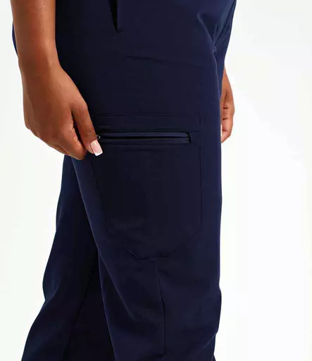 NN610%20NAV%20MODEL%204.jpg?