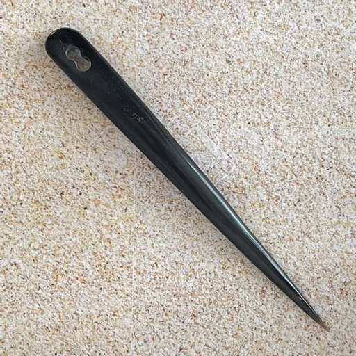 Horn Needle.jpg