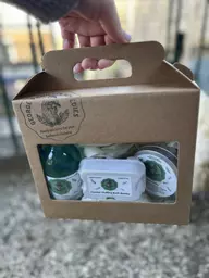 Georges Gift Set B 2.jpg