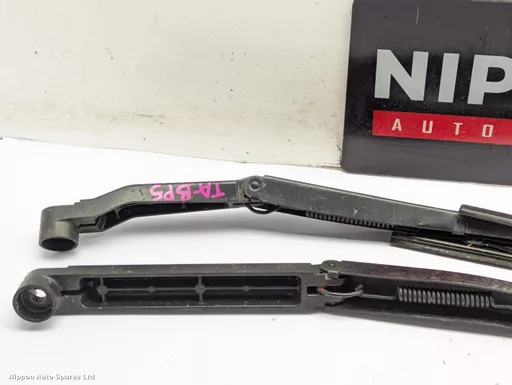 b6727a7a-b335-4a04-858e-b7a7ff7df524.jpeg?