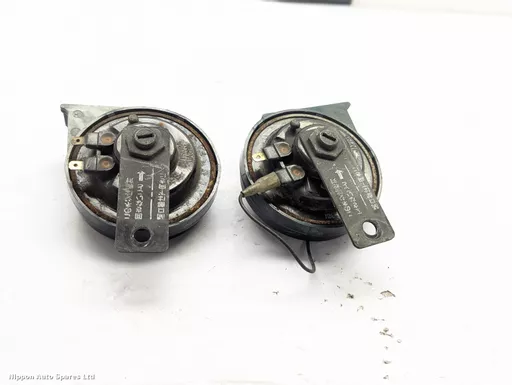 6d795cda-81e4-4421-9e6a-ca694c93f128.jpeg?