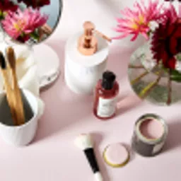 cupcake dresser.webp