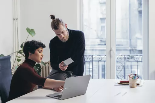 k-JYQ1ZHG0ev2bc05YWh_g.c-r.jpg?