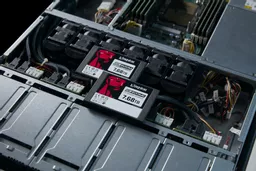 xm25eFqsj0CjYMLk23pLUQ.c-r.jpg?