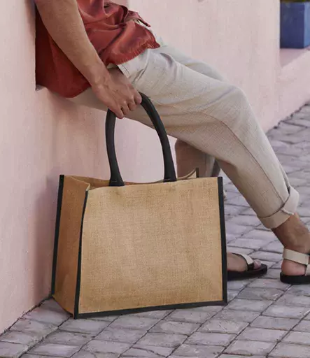 W470%20NT_BK%20MODEL%202.jpg?