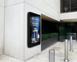 Moove554KUltraHDUltraHighBrightnessOutdoorAdvertisingDisplays_9_762x609.webp