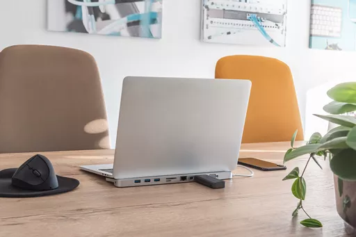 U74ghaN9G0KhRjB6vJ427w.c-r.jpg?