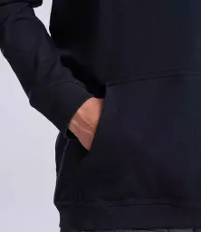 EA041%20JBK%20MODEL%205.jpg?