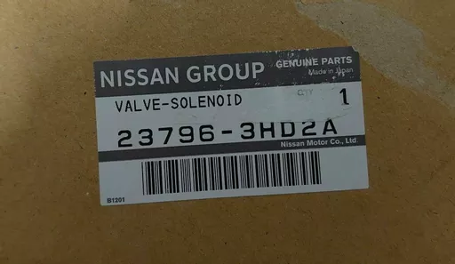 new-genuine-nissan-note-micra-camshaft-solenoid-control-valve-23796-3hd2a-3-2172-p.jpg