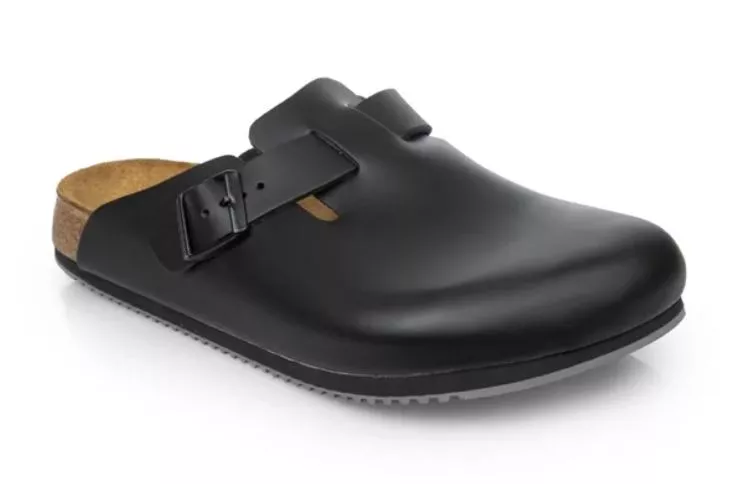 FOOTWEAR