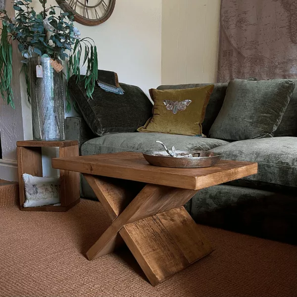 curiosity-interiors-cube-plank-coffee-lamp-table-p1339-69250_image.png