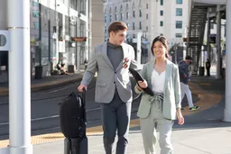 8HW9krSSlEG23n_oAxxmgA.c-r.jpg?