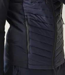 RG447%20NV_SE%20MODEL%206.jpg?