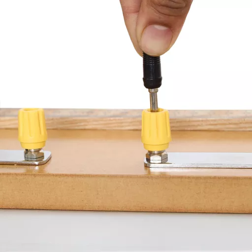 Metre bridge, 4 gap, mounted on rigid PVC, with Constantan wire c.0.56 mm diameter, electrical connections via 4 mm sockets, scale graduated 0 – 100 cm x 1 mm and 100 to 0 cm x 1 mm. Complete with knife edge jockey