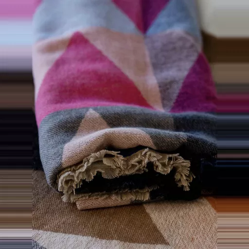 Zigzag Design Throw, Pink & Blue