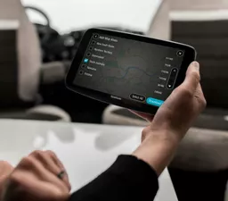 8_wHyrQtmkSWn27ItNwywA.c-r.jpg?