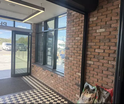 Interior brick cladding/Slips.jpg