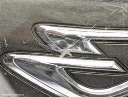 fe913b0e-9703-4d28-9039-a9ed3b5a5779.jpeg?