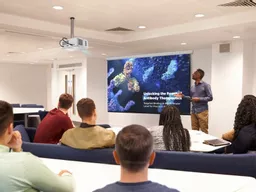 HJGneN313ESbn6dzZLsYbQ.c-r.jpg?