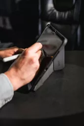 fvfVlbrUS0C70hf5cSEMMg.c-r.jpg?