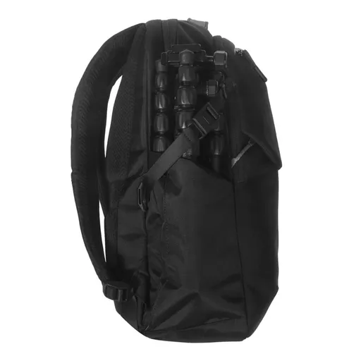 6drMxluXrUCmbp18WNfqUA.c-r.jpg?