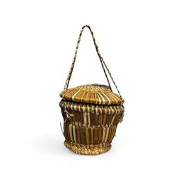 Woven basket 1.jpg