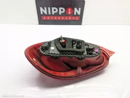 aff7aea5-2ec4-468c-84a7-c8023519fd77.jpeg?