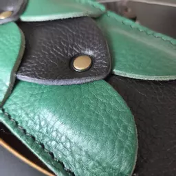 GS92 shamrock green black dragon skin guitar strap Pinegrove 2.jpg