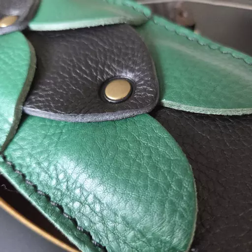 GS92 shamrock green black dragon skin guitar strap Pinegrove 2.jpg