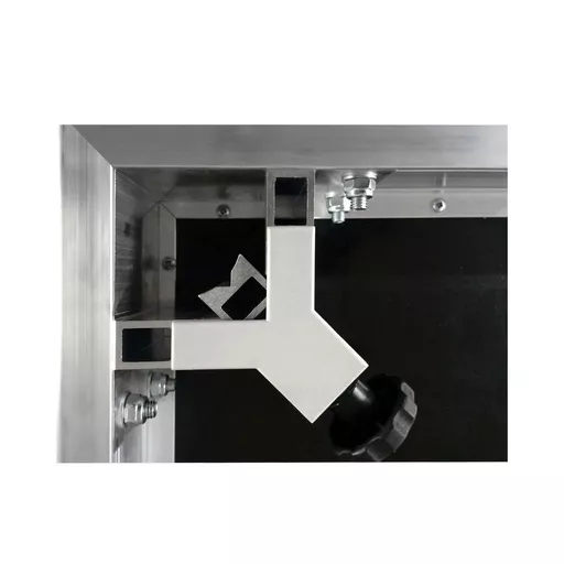 1740585156-49044000.jpg?