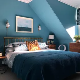 polka dot bedroom.jpg