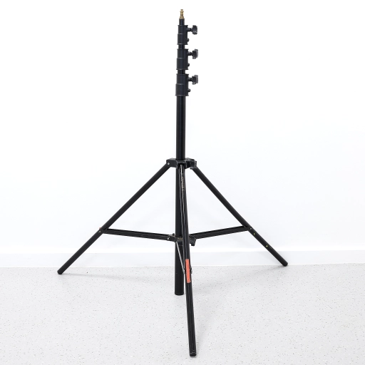 U-2069-004B STAND_01.jpg