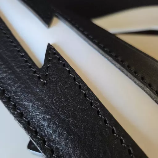 GS77 black white lightning guitar strap Pinegrove 102451p.jpg