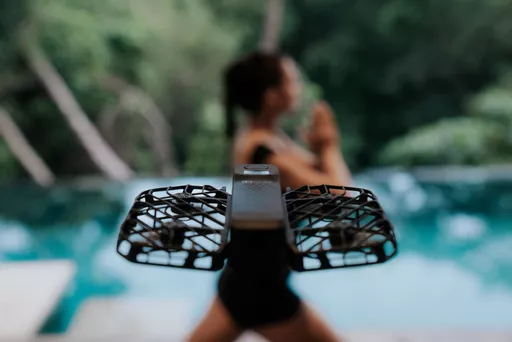 GlqcbBDAgUyFzNHt4U7Gpg.c-r.jpg?