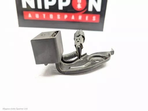 b9032ed7-3f94-4891-9c32-c577670e11ef.jpeg?