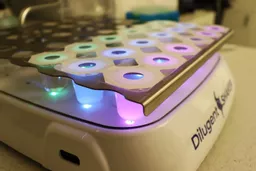 c30b6cf9b7dcb516efa76bb65e8d687c.jpg?