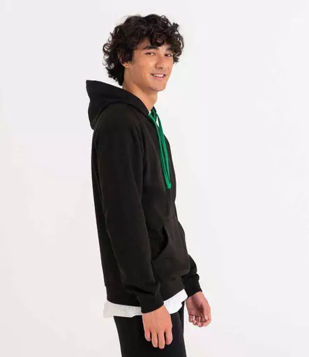JH003%20JB_KG%20MODEL%202.jpg?